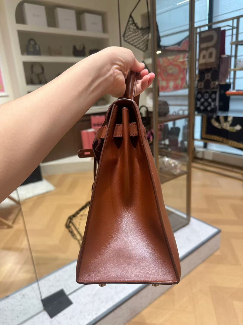 Hermès Kelly 28 Sellier Black Box Calf Leather Gold Hardware – 2005, With Strap, Lock & Key