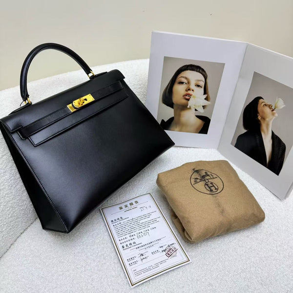 Hermès Kelly 32 Sellier in Black Box Calf Leather with Gold Hardware – Circle X Stamp (2016)