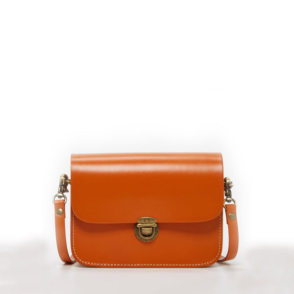 Modenaluxe Leather Crossbody Bag – Light Brown Vintage-Inspired Mini Purse