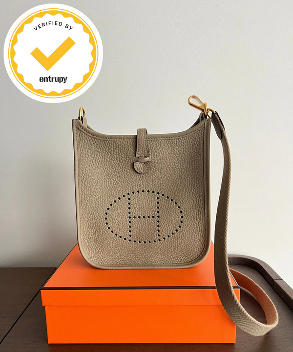 Hermès Evelyne TPM Bag in Beige Clemence Leather with Gold Hardware – W Stamp (2024)