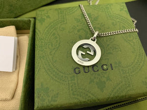 Pre-Loved GUCCI Interlocking G Silver Women's Pendant - SMY Digital