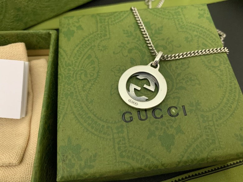 Pre-Loved GUCCI Interlocking G Silver Women's Pendant - SMY Digital