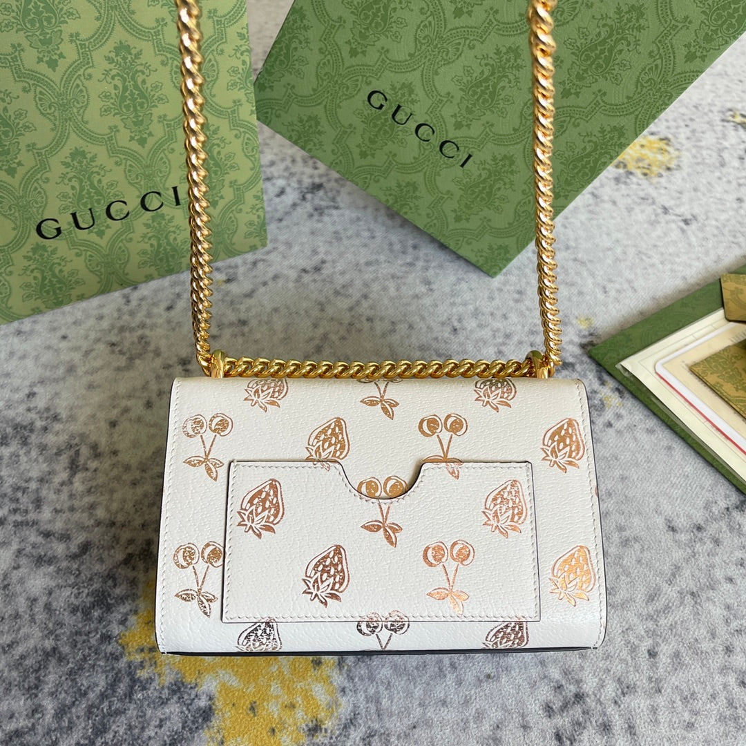Pre-Loved GUCCI Padlock small berry shoulder bag - SMY Digital