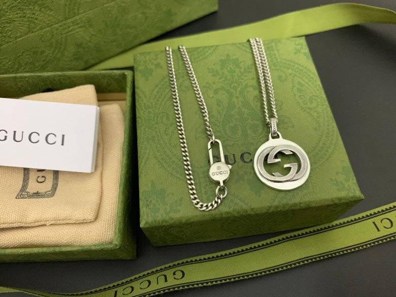 Pre-Loved GUCCI Interlocking G Silver Women's Pendant - SMY Digital