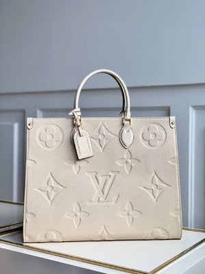 Pre-Loved LOUIS VUITTON Green Monogram Giant OnTheGo - SMY Digital