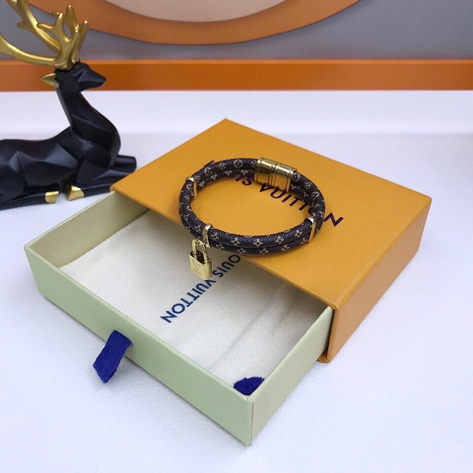 Pre-Loved LV Alma Bracelet - SMY Digital