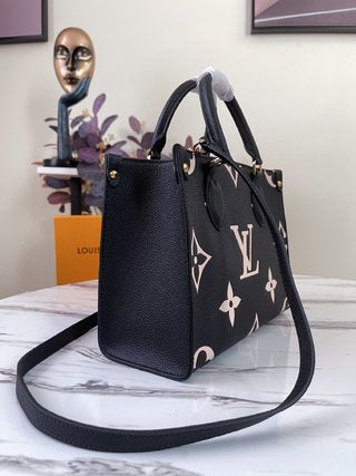 Pre-Loved LOUIS VUITTON Empreinte Monogram Giant Onthego MM Black - SMY Digital