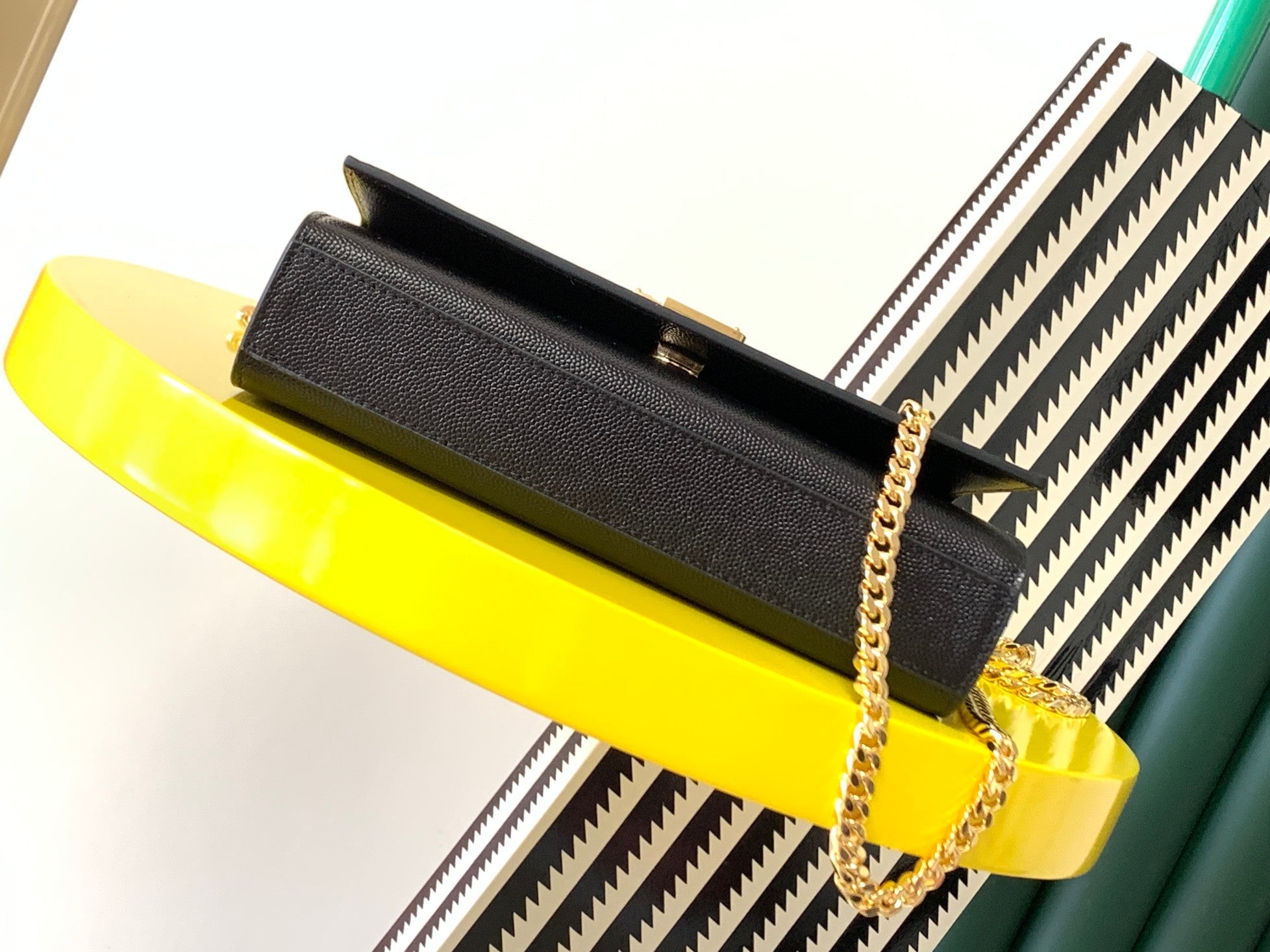 Pre-Loved YSL KATE CHAIN BAG - SMY Digital